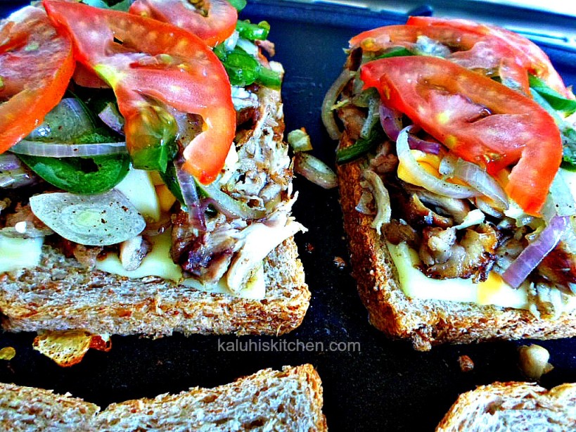 adding slightly sauted bell peppers add more texture to the chicken grilled cheese sandwich and the raw tomato adds some freshness.