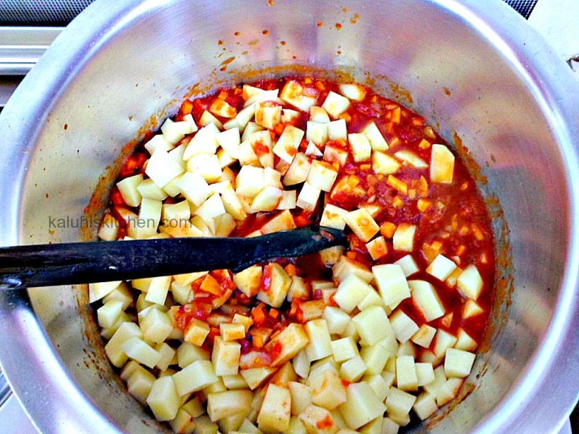 adding potatoes shortly after the carrots allows them to cook together and not become too mushy_pea and potato stew by kaluhis kitchen