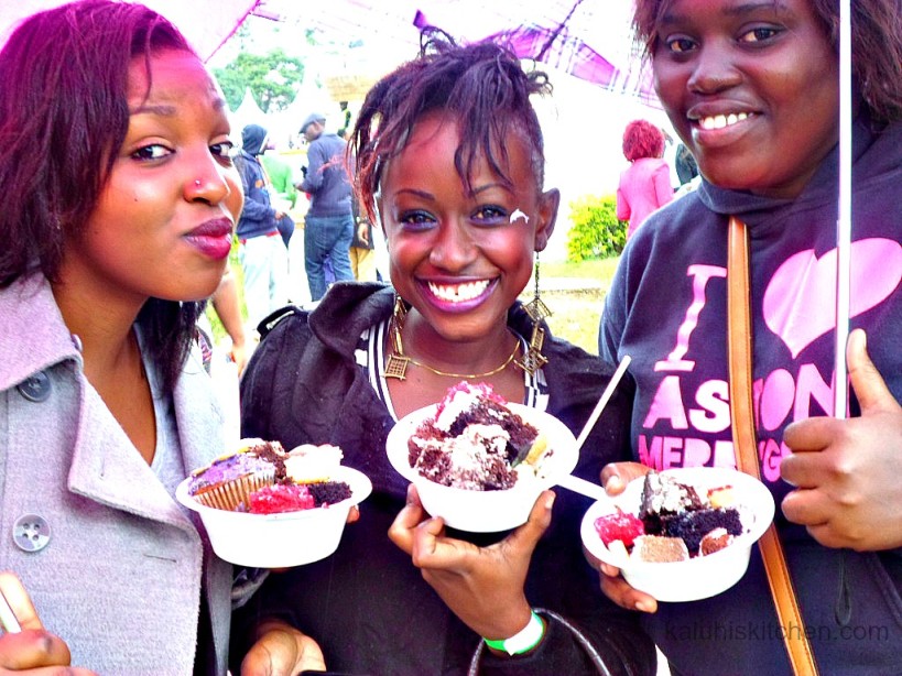 beautiful KENYAN ladies who were among the attendees of the 2015 cake festival in NAIROBI AS CAPTURED BY Kenyan food blogger Kaluhi Adagala