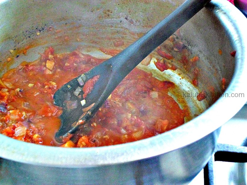 tomatoes and tomato paste form the perfect base for a rich beef stew_Kaluhis Kitchen _Kenyan Food Blogs