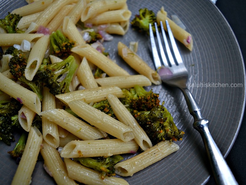 www.kaluhiskitchen.com_kenyan food blogs_african food blogs_broccoli and garlic penne stir fry_kaluhiskichen.com