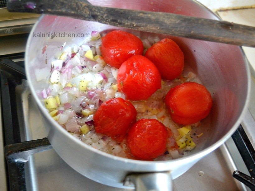 tomatoes that have been soaked inhot water allow their sking to peel off alot easier and softens them too_kenyan food blogs