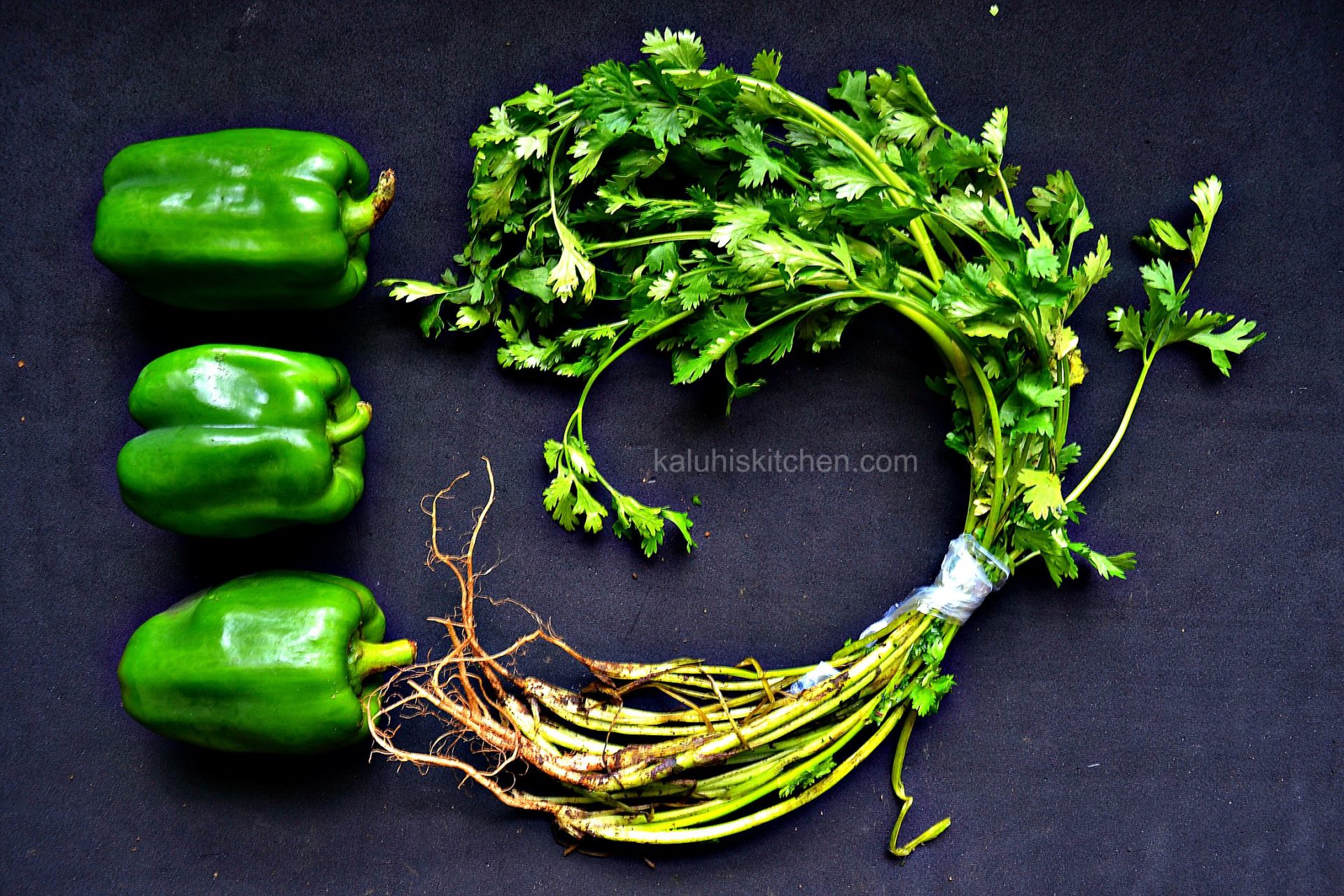 green bell pepper add savoriness to a dish while coriander add freshness and color_kaluhiskitchen.com_best kenyan food blog