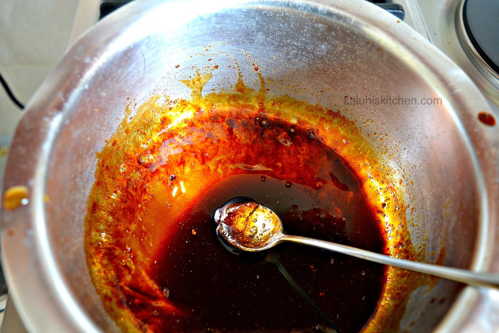 how to make chilli caramel_perfect accompanimet to veggies that are steamed_kaluhiskitchen.com