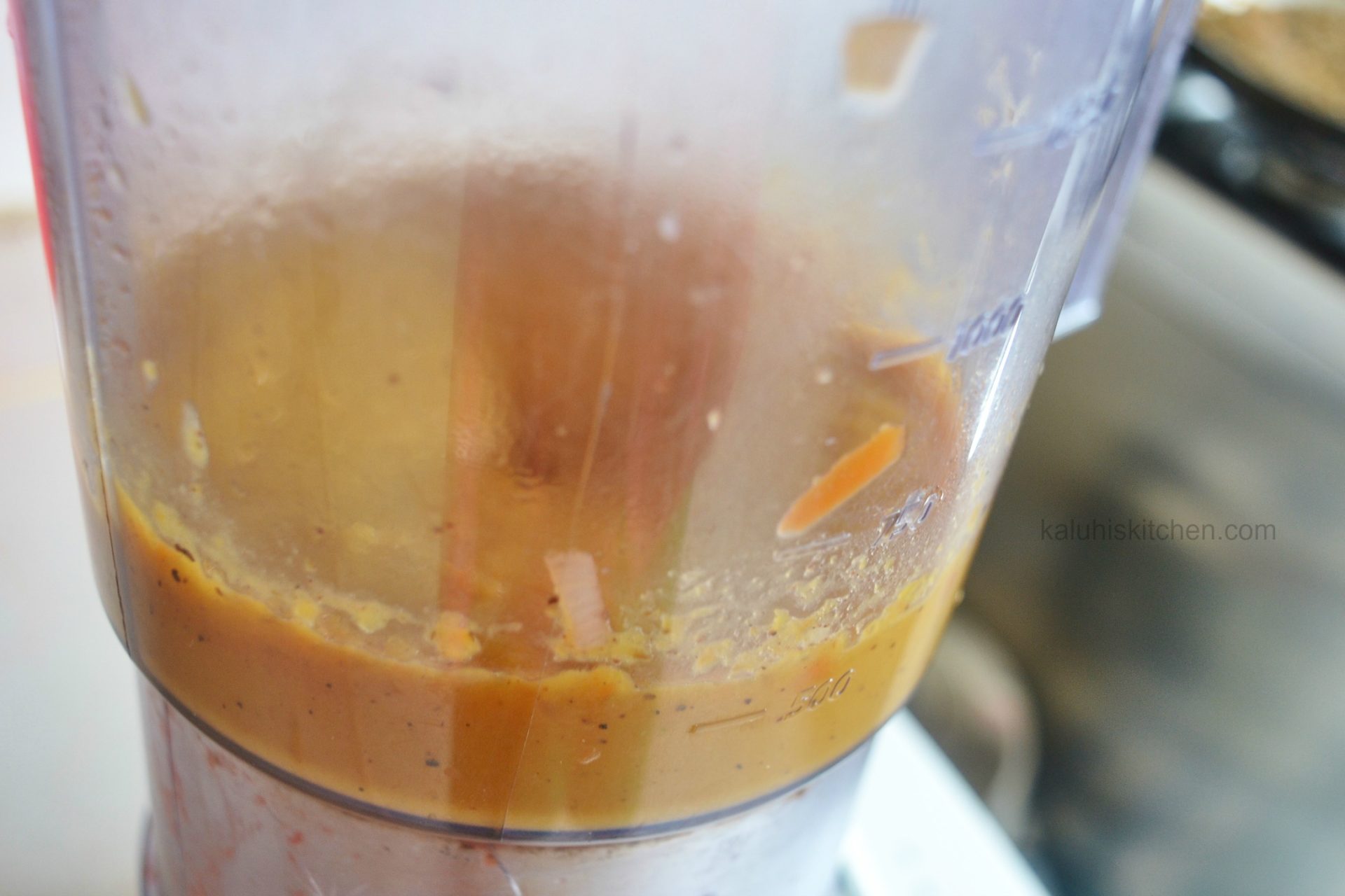 blend all the content of the soup until it is totally pureed,_how to make pumpkin soup_kaluhiskitchen.com
