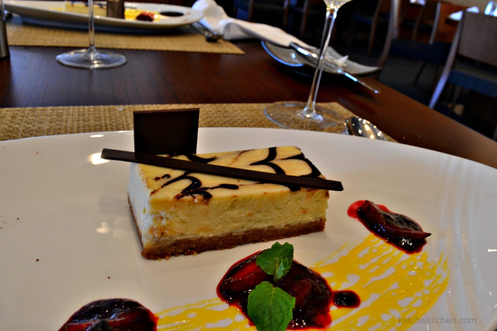 vanilla cheese cake at the larder restaurant in radison blu_best restaurants in nairobi