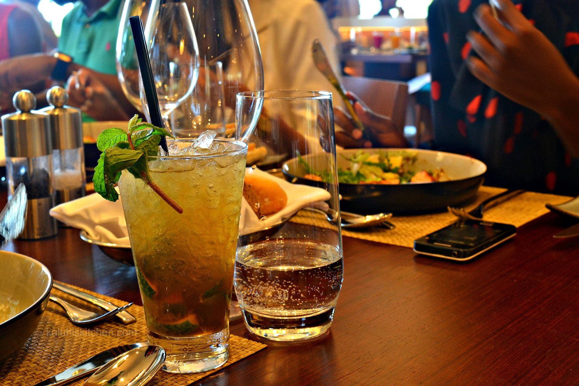 virgin mojito served with the malindi sea food salad at larder restaurant of radisson blu_kaluhiskitchen.com