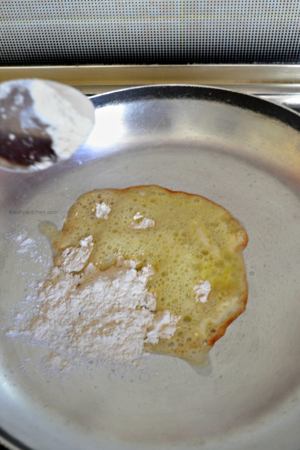 Smashed Potatoes with Cheddar Cheese Sauce Kaluhi's Kitchen