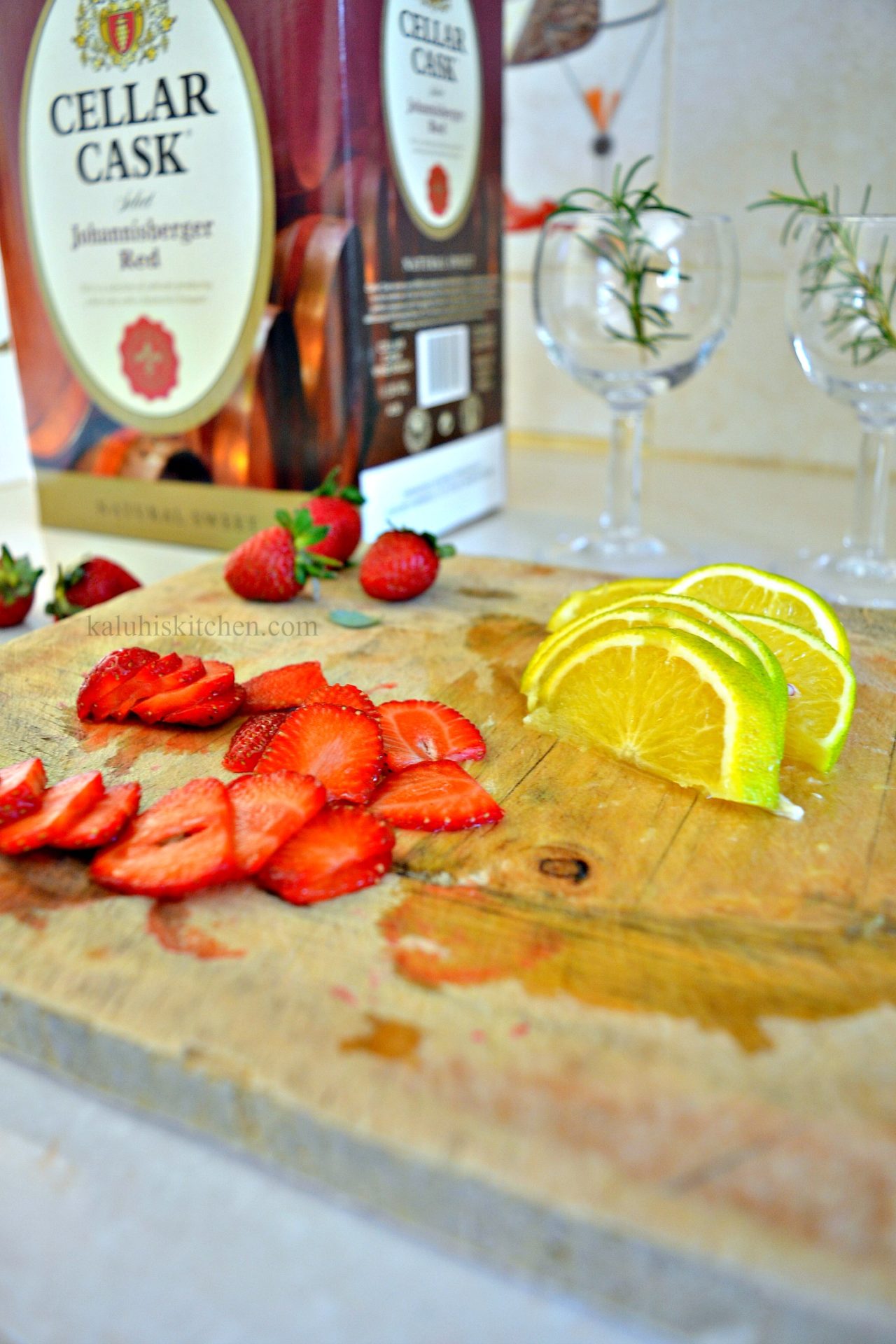 thinly slice your fruit so that it neatly fits inyour wine glass for your sangria_kaluhiskitchen.com_best kenyan food blog