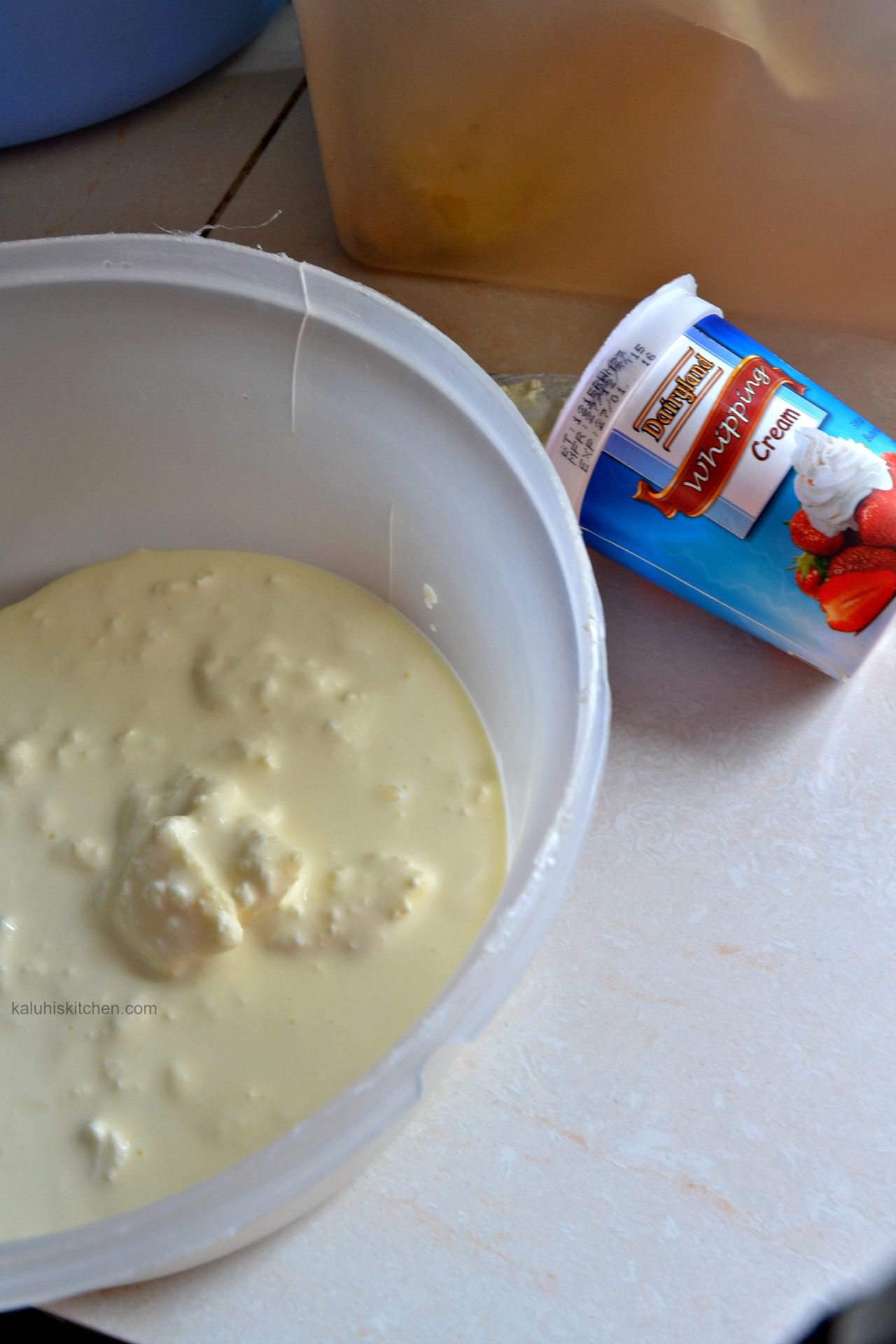 whipping cream forms a creamy base for the mousse and allows easy mixing_kaluhiskitchen.com