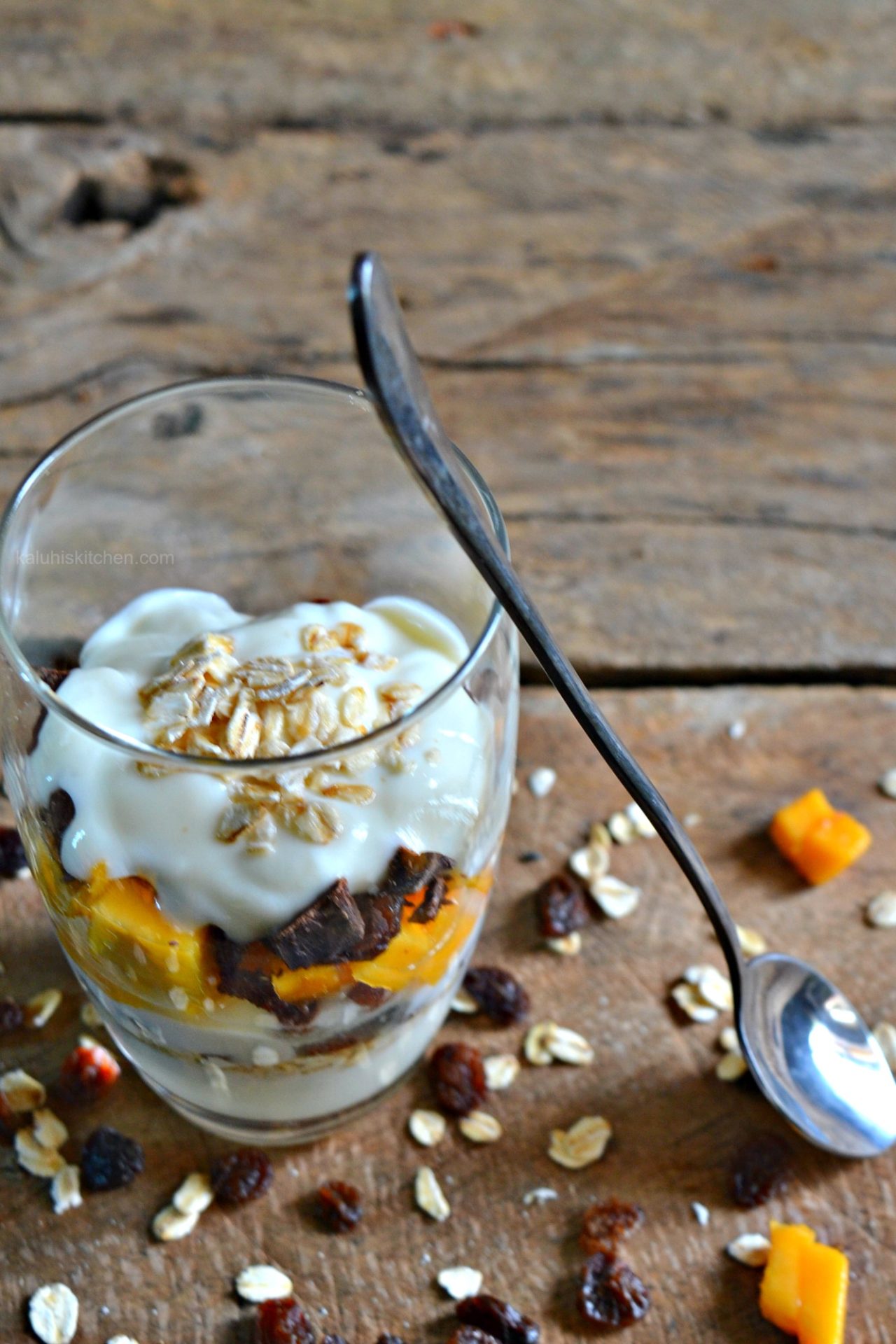 best food blogs in kenya_food bloggers in kenya_kenyan food blogs_mango and dark chocolate parfait_kaluhiskitchen.com