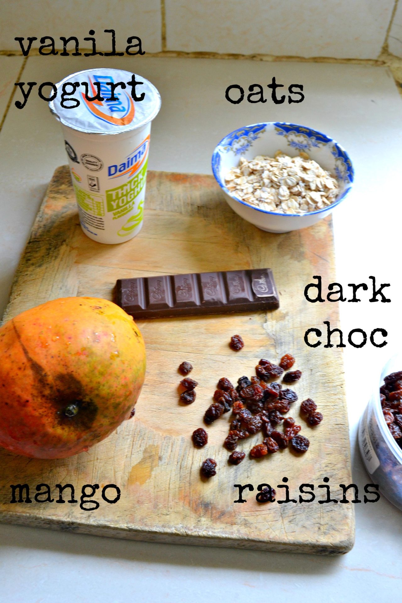 how to make a parfait_mango and dark chocolate parfait_healthy desserts_kaluhiskitchen.com