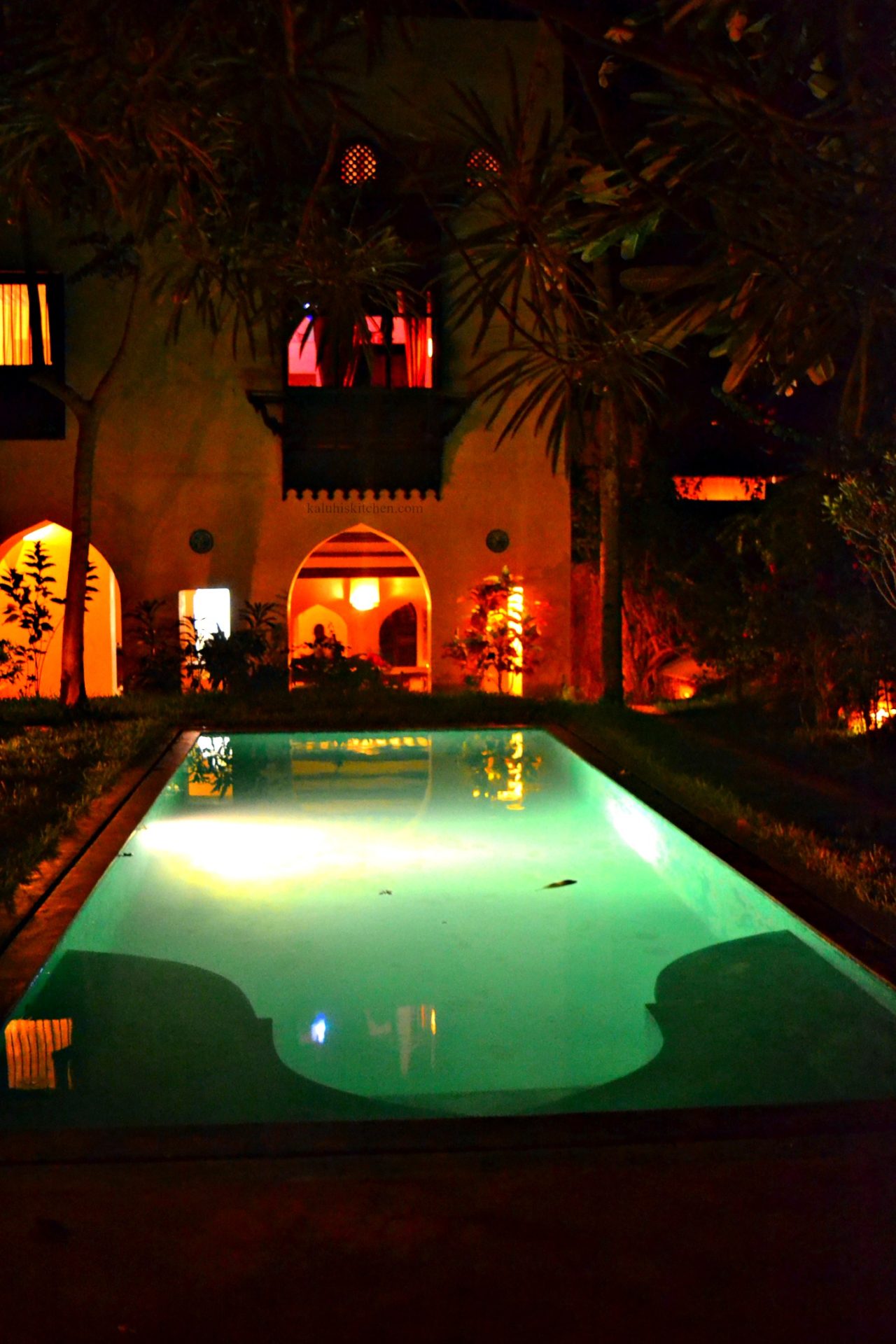 kiwandani house among the 5 lamu moonhouses after dark_kaluhiskitchen.com