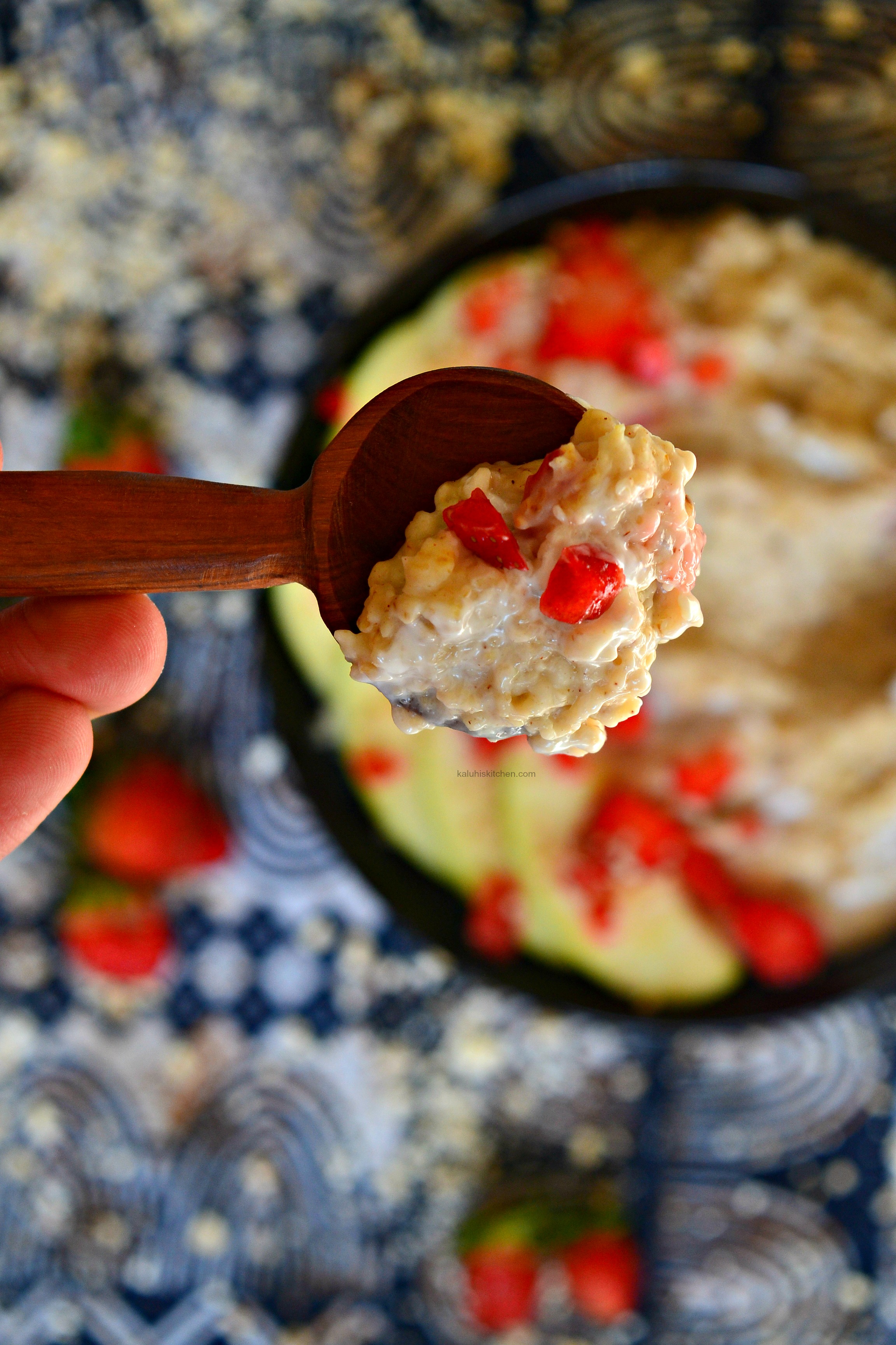 best kenyan food blogs_best african food bloggers_how to make oats_coconut cream and strawberries oats