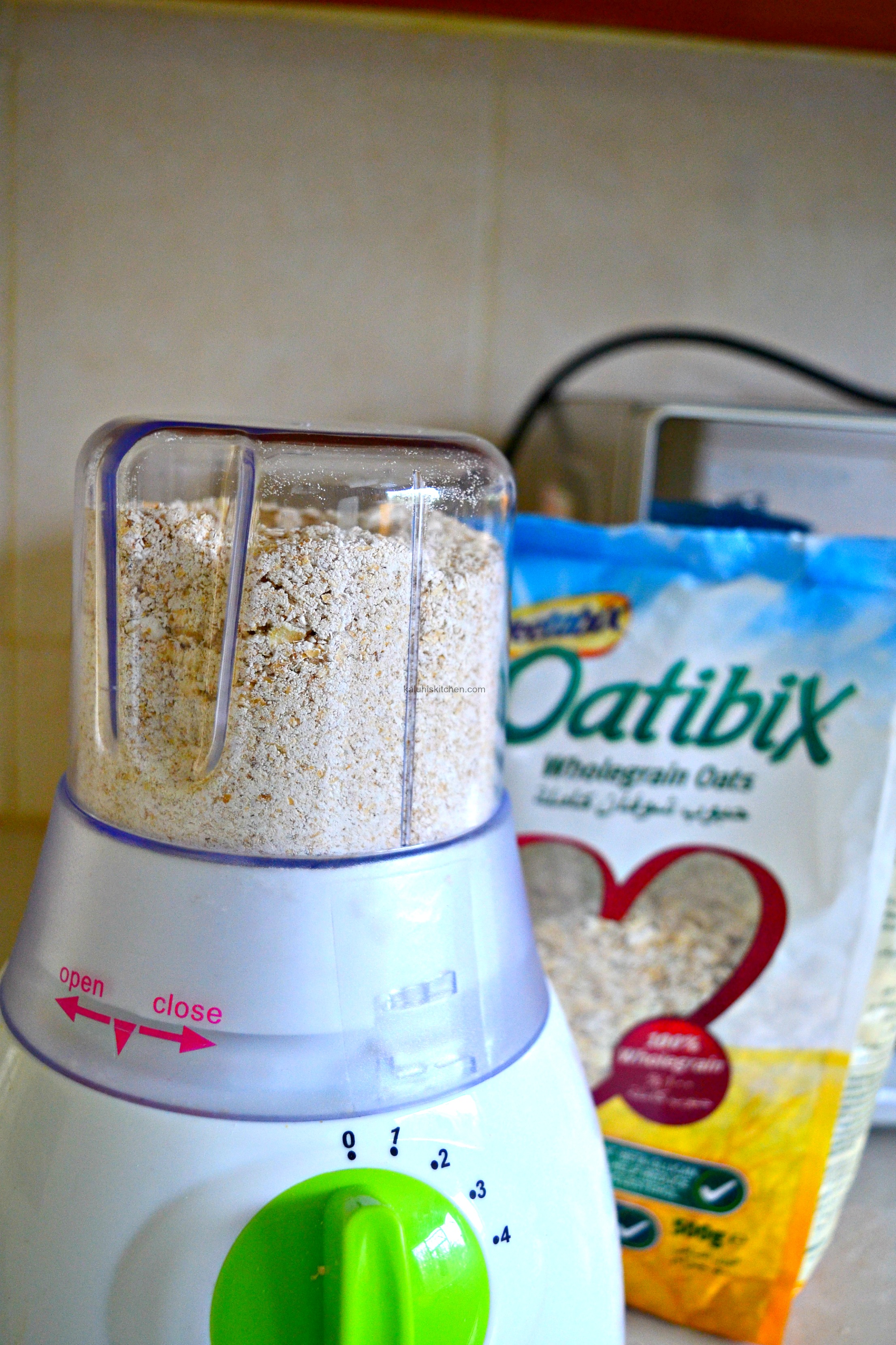 how to make oat flour_oat flour_wheat flour alternatives_kaluhiskitchen.com