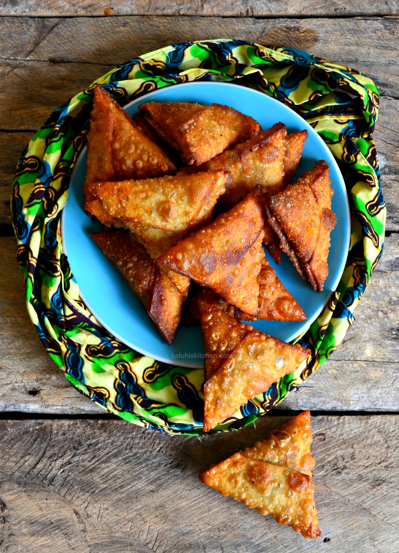 samosa recipes_hw to cook with guinness_guinness recipes_cheesy guinness beef samosas_best african food blogs_best kenyan food blogs_kaluhiskitchen.com